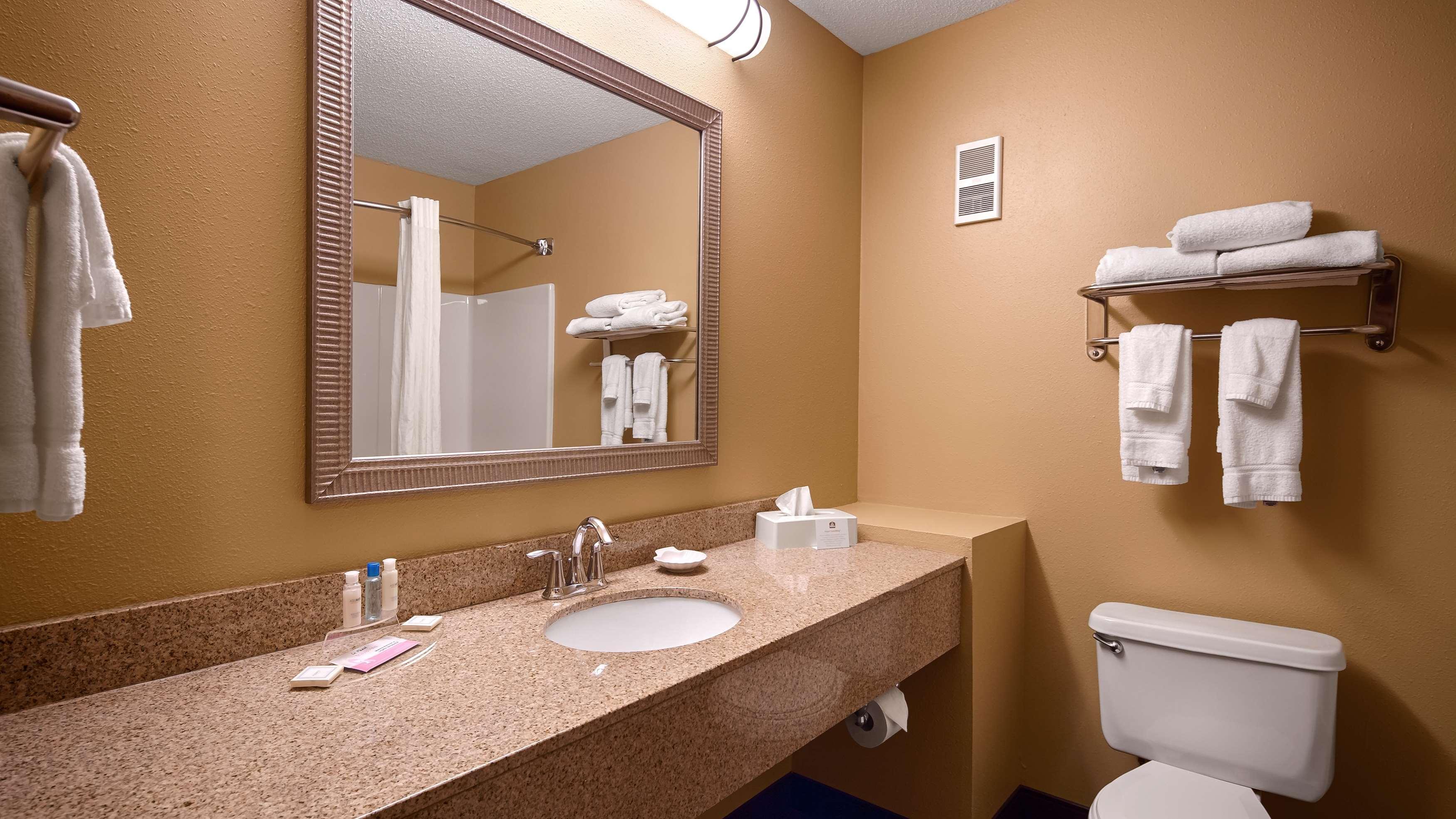 Best Western Plus Executive Inn St. Marys Eksteriør billede